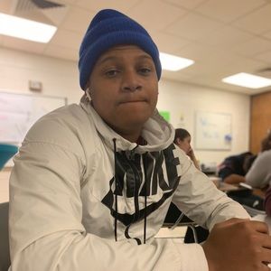 Meet your Posher, Ari